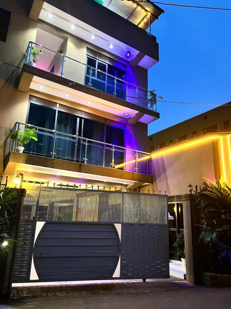 Javelin Hotel , Kampala, Uganda Tula Exterior foto